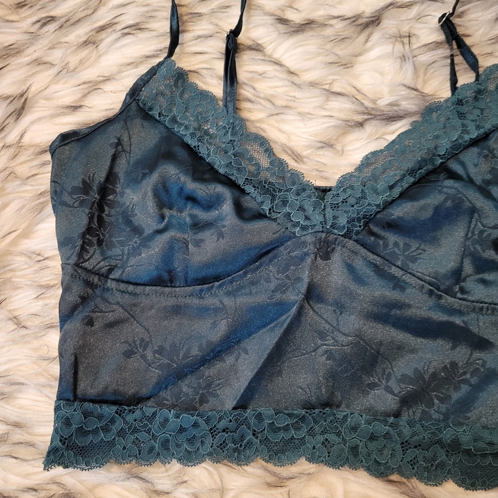 SHEIN Jacquard lace trim cami top green small - Picture 2 of 10